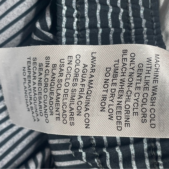 Quiksilver Striped Swim Shorts Size: S Color: black and gray - Picture 6 of 8